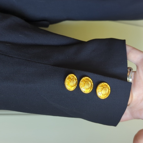 Classiques Entier Blazer and Skirt Set - Picture 6 of 14